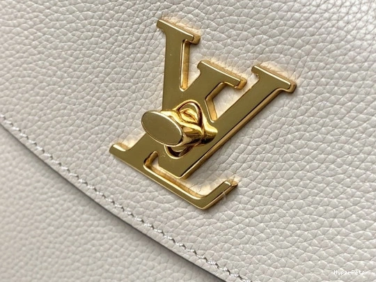 BB LOUIS MM EVER LOCKME VUITTON 0821
